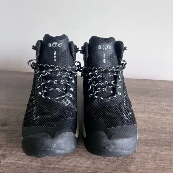Keen NXIS EVO Mid NEW Waterproof Women's Hiking Boot Size 9.5 #B1550