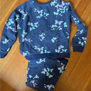 Kids 6/7 Clothing