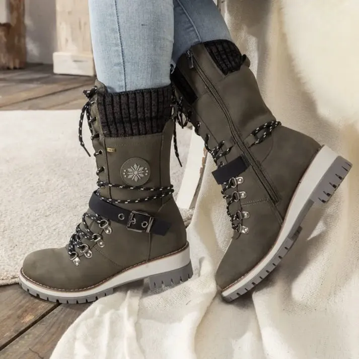 Knitsglide | Winter boots in knitting design for cold days
