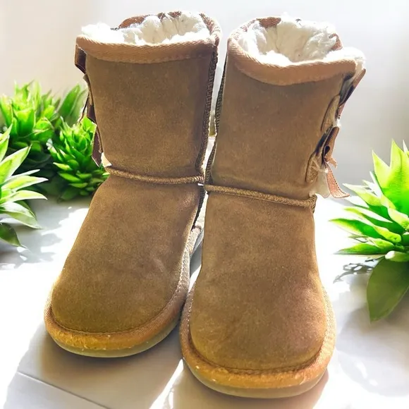 Koolaburra By UGG Kid’s Victoria Short Boots