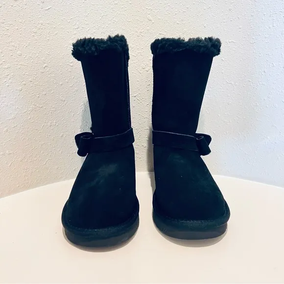 Koolaburra By UGG Women’s Arlena Bow Suede Black Short  Boots Size 5 NWT