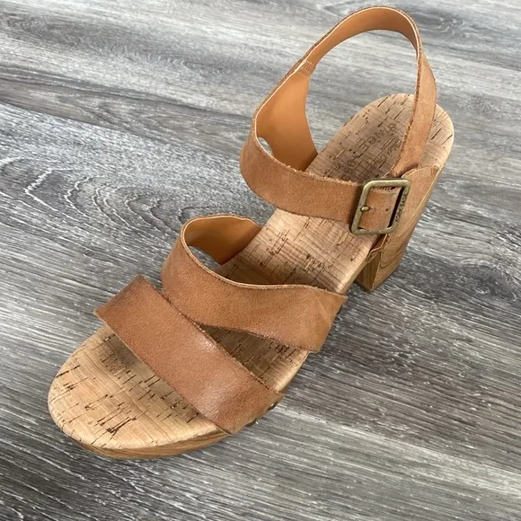 Kork-Ease Tan Leather Platform Buckle Adjustable Sandals Boho Coastal Beach | 10