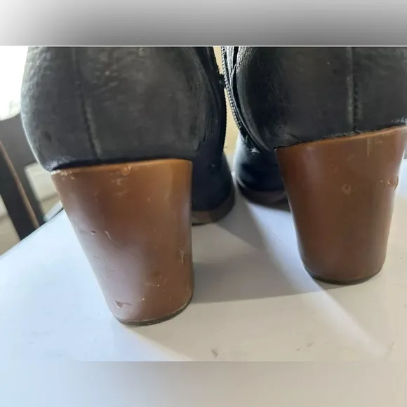 Korks By Kork Ease Knee High Black Boots Size 8- See Description