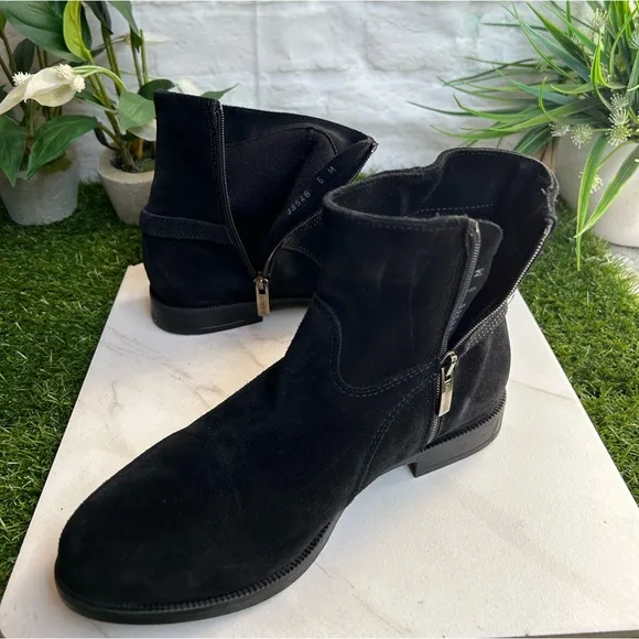 La Canadienne blacks boots women size 6 new