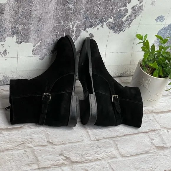 La Canadienne blacks boots women size 6 new