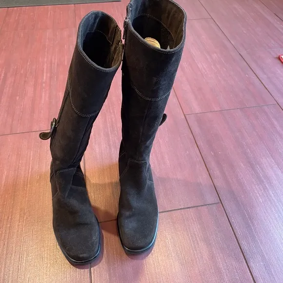 La Canadienne tall suede riding boot