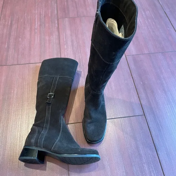 La Canadienne tall suede riding boot