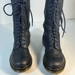 Ladies Size 7 Dr Martens tall boots
