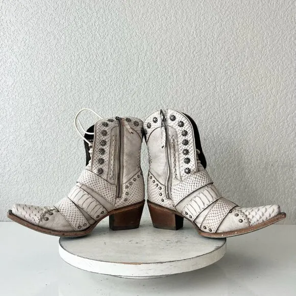 Lane SHOWDOWN Womens Cowboy Boots 8 White Leather Short Western Cowgirl Booties