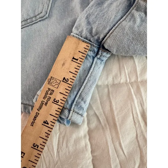 Levi's Premium High Loose Denim Shorts Light Wash Women's Size 25