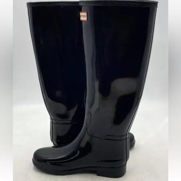 Like New! Hunter Black Tall Rain Boots women’s size 5