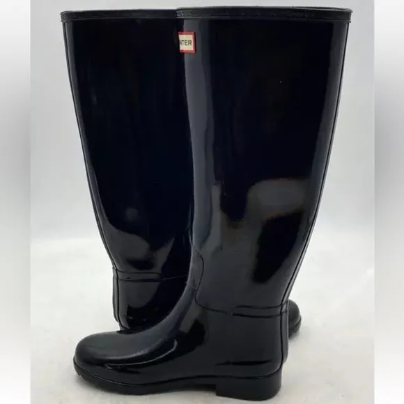 Like New! Hunter Black Tall Rain Boots women’s size 5