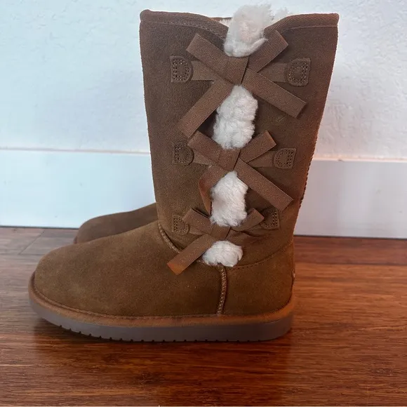 LIKE NEW Koolaburra by UGG Boot, size 3 (EU 35), Chestnut