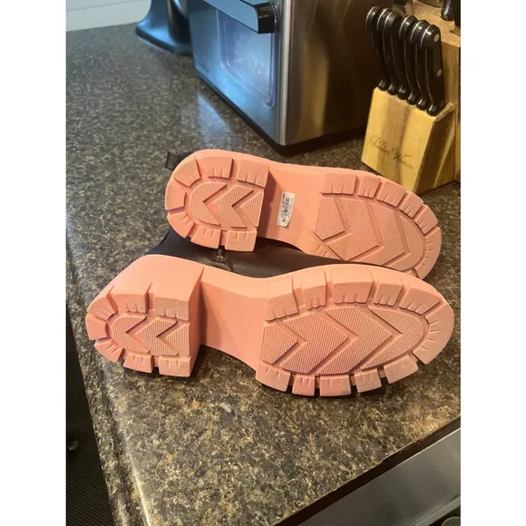 Like New Torrid Contrast Rain Bootie Wide Width
