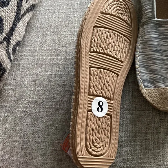 LONDON FOG Espadrille Knit Water Shoes