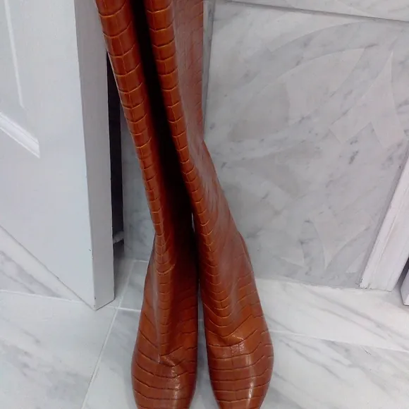 Longchamp Croc Embossed Boots In Burnt Orange Size 40