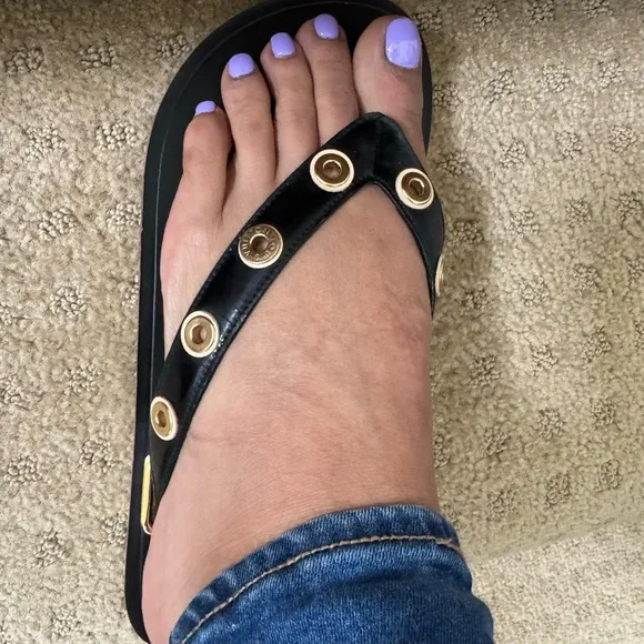 Louis Vuitton Flip Flop/Sandals