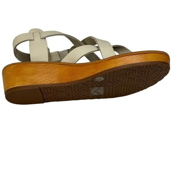 Lucky Brand Sandals Style Adinis Crisscross Straps 2” Wedge Comfort Footbed 6.5