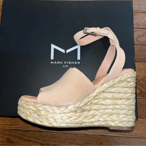 Marc Fisher LTD Nelly Ankle Strap Wedge Sandals Light Natural 111 Women’s Size 8