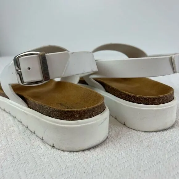 Matt &amp; Natt EU 41 US 11 Women’s Ashai Vegan Leather Supple Footbed Sandals Italy