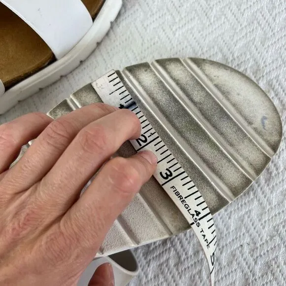Matt &amp; Natt EU 41 US 11 Women’s Ashai Vegan Leather Supple Footbed Sandals Italy