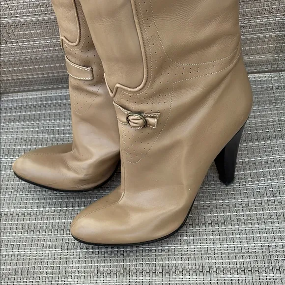 MAYLE LADIES TAN/BROWN TALL HEEL BOOTS-10
