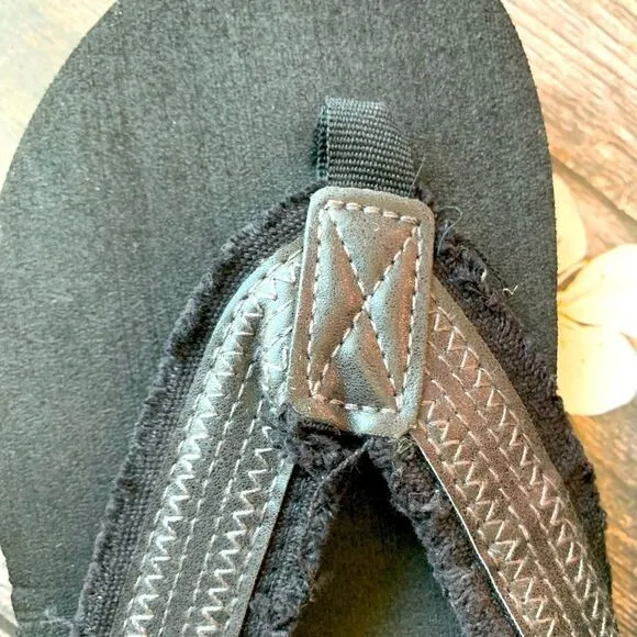 Men’s Bottle Top Opener Sandals
