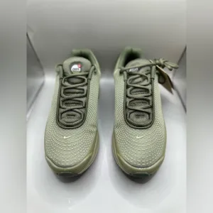 Men’s Size 10 Nike Air Max DN (NEW) DV3337 201 (No Box Lid)