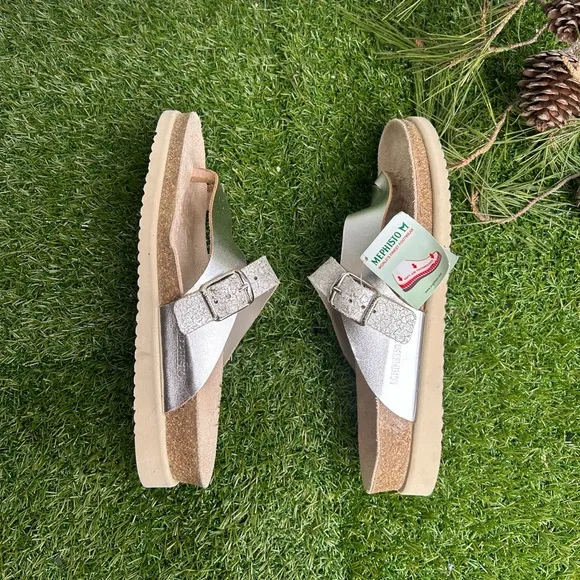 MEPHISTO  Helen Mix$159/NEW women size 38 COLOR: SILVER