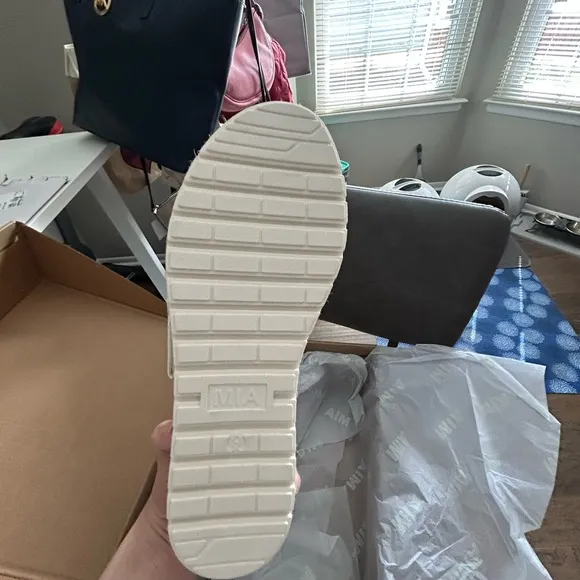 Mia White and Tan Platform Sandals New in Box