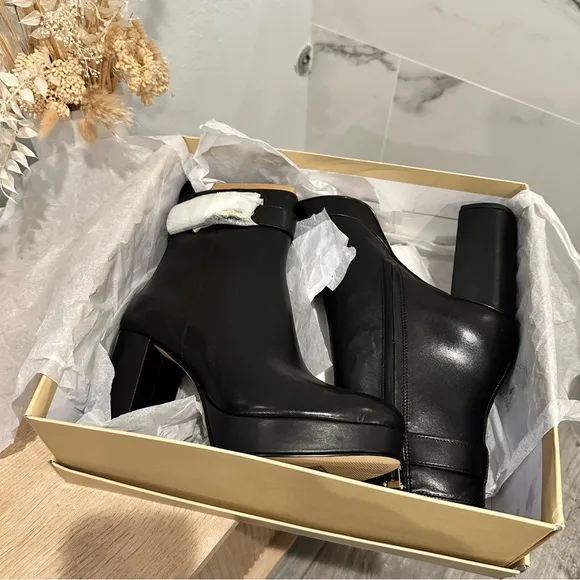 Michael Kors | Parker Leather Platform Boot | Size 9