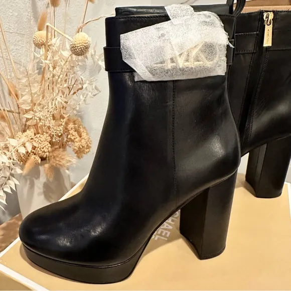 Michael Kors | Parker Leather Platform Boot | Size 9