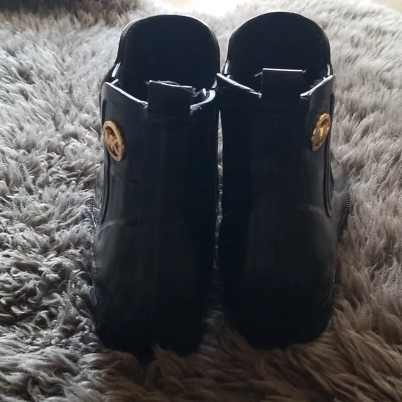 Michael Kors short rain boots