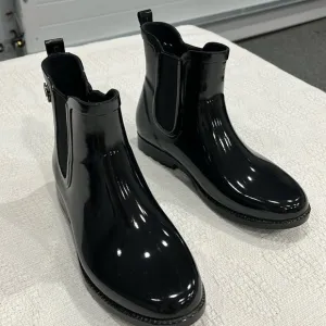 Michael Kors women’s short, black‎ rubber rain boot size 7