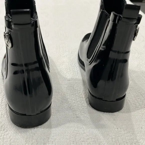 Michael Kors women’s short, black‎ rubber rain boot size 7