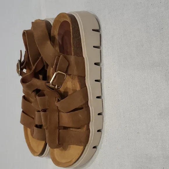 MTNG Sandals Womens 6.5/7 Suede Platform Beach Travel Casual Festival Shoe