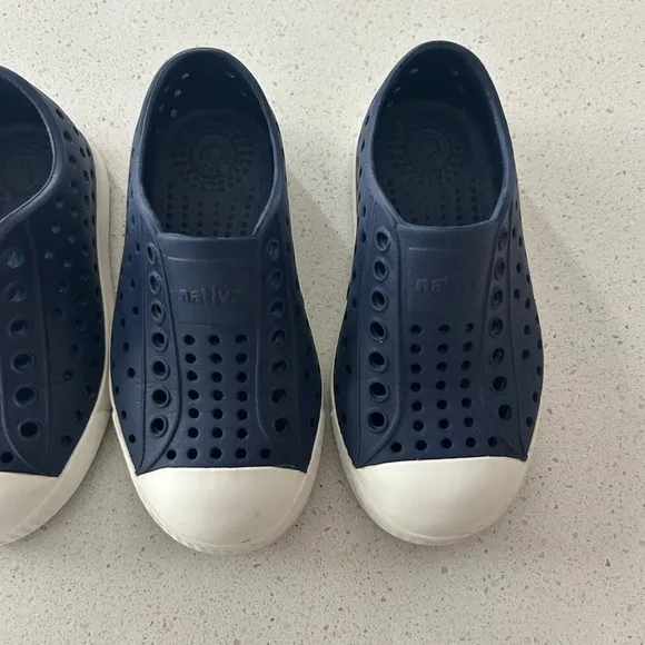 Native Jefferson Kid’s Water Shoes Bundle C7 C8 Navy Blue
