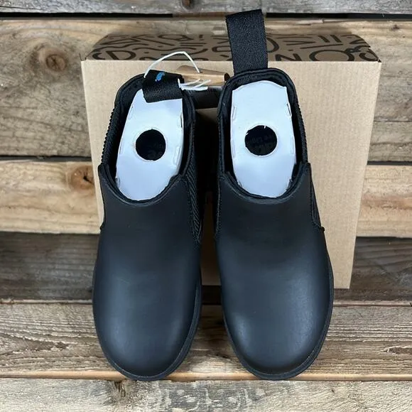 Native Kensington Treklite - Jiffy Black - C12 - New in box