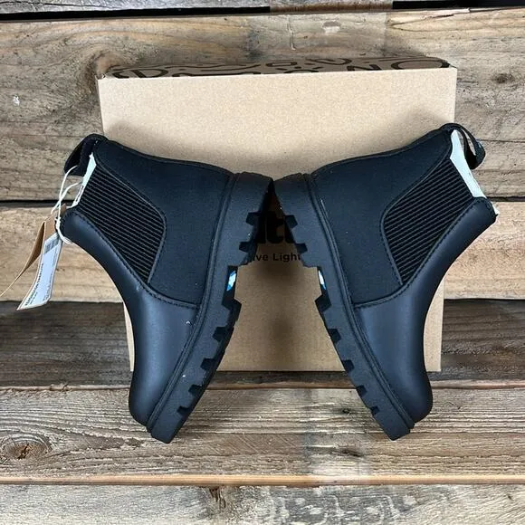 Native Kensington Treklite - Jiffy Black - C7 - New in box
