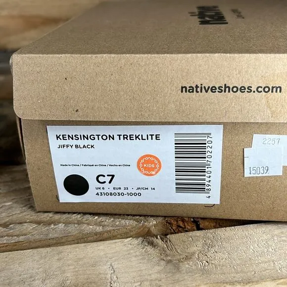 Native Kensington Treklite - Jiffy Black - C7 - New in box