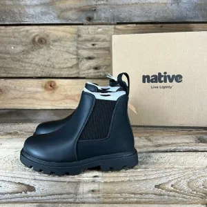 Native Kensington Treklite - Jiffy Black - Water Resistant - C9 - New in box