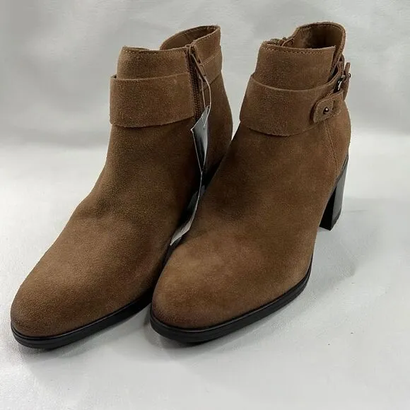 Naturalized | NWT Water Repellent Lydia Bootie