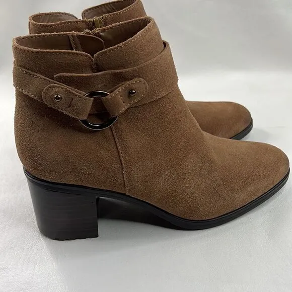Naturalized | NWT Water Repellent Lydia Bootie