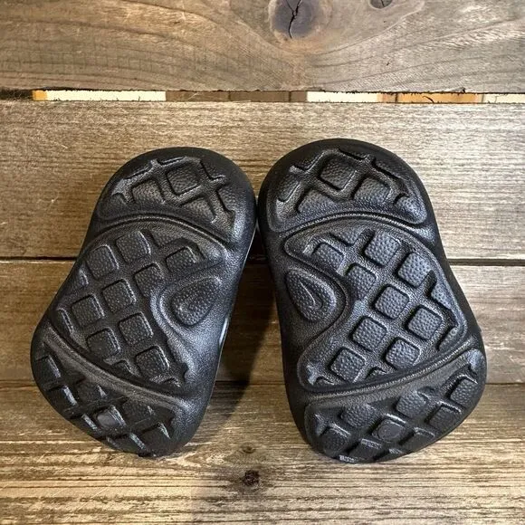 New $55 Infant Nike Aqua Swoosh Water/Land Black Shoes Sandals‎ Size 2C