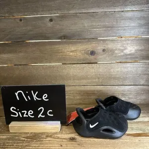 New $55 Infant Nike Aqua Swoosh Water/Land Black Shoes Sandals‎ Size 2C