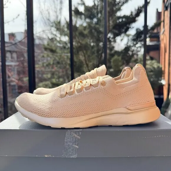 New APL TechLoom Breeze Sneaker Trainers Shoes Cream Women’s