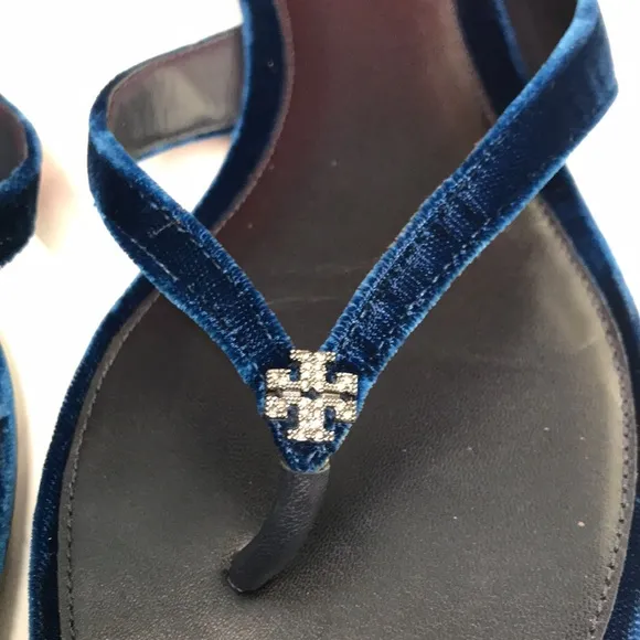 New Authentic Tory Burch Blue Velvet Sandals