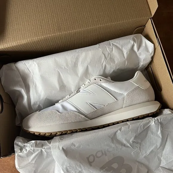New Balance 237 Classic Gum Sneaker Shoes Cream Cloud White Womens 11.5 Mens 10