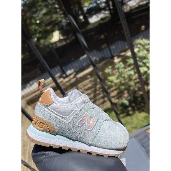 New Balance 574 Toddler “Morning Fog Gum” Size 5 ID574RK1