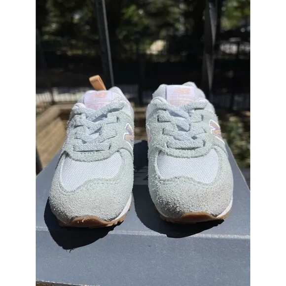 New Balance 574 Toddler “Morning Fog Gum” Size 5 ID574RK1